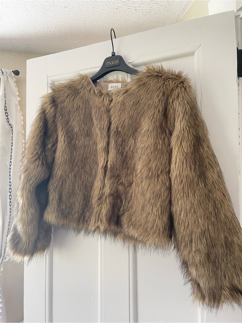 Aura Womens L faux fur crop satin lined coat eye and hook clasps glam boho shag
